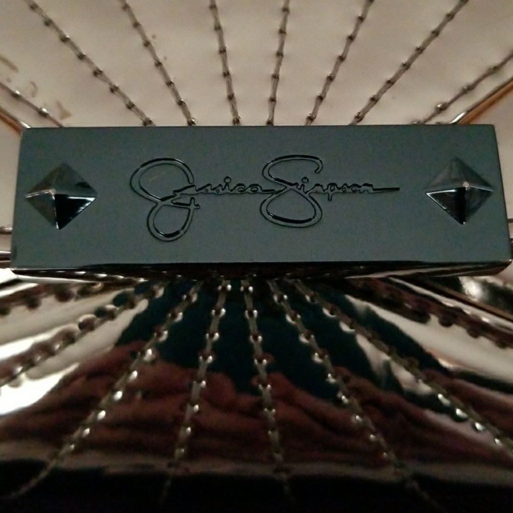 Jessica Simpson wallet